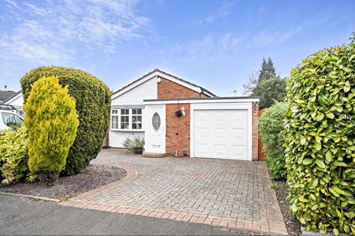 2 Bedroom Bungalow For Sale In Foredrove Lane, Solihull, West Midlands, B92