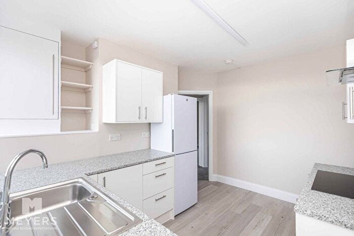 2 Bedroom Flat To Rent In Wilson Road, Bournemouth, BH1