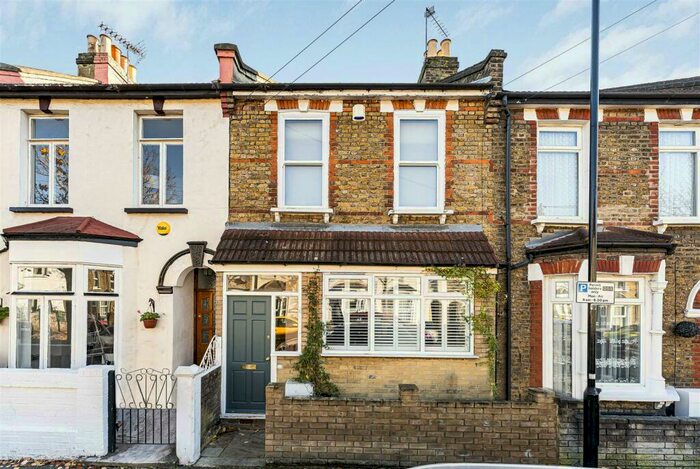4 Bedroom Terraced House To Rent In Oakdale Road, Leytonstone, London, E11