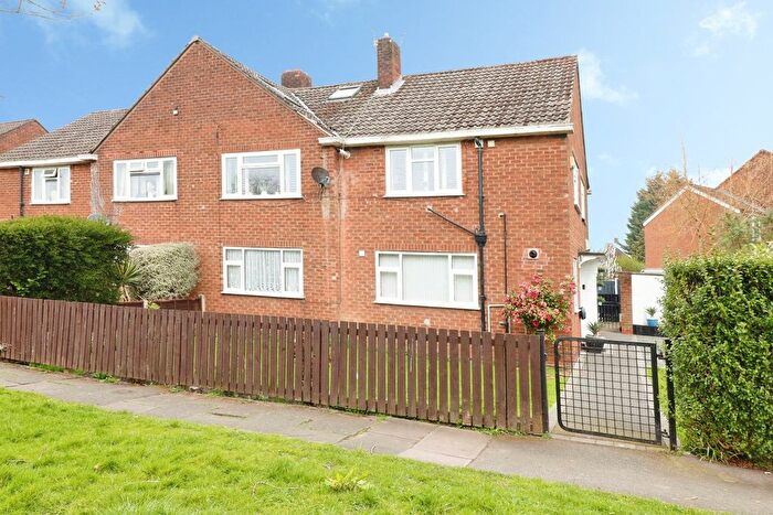 2 Bedroom Flat For Sale In Norris Road, Sale, M33