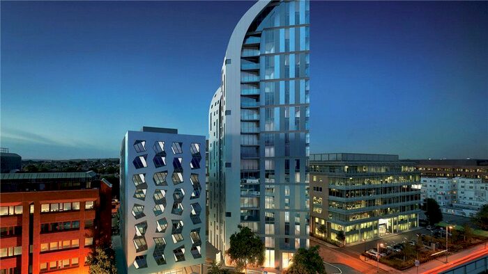 2 Bedroom Flat To Rent In Uxbridge Road, London, W5