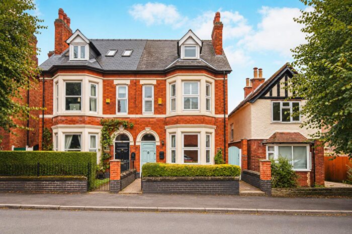 5 Bedroom Semi-Detached House For Sale In Overdale Road, Derby, DE23
