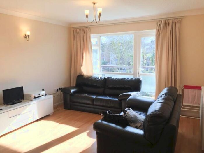 1 Bedroom Flat To Rent In Solar Court, Etchingham Park Road, Finchley, London N3