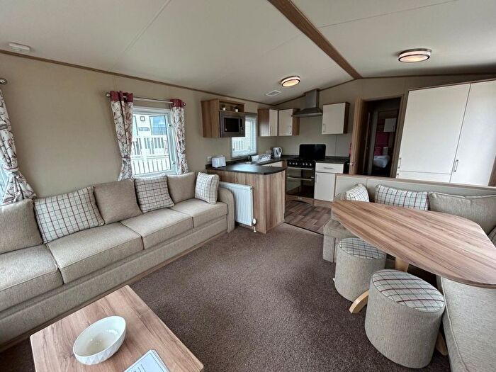 2 Bedroom Mobile/park Home For Sale In Mynachlogddu, Clynderwen, SA66