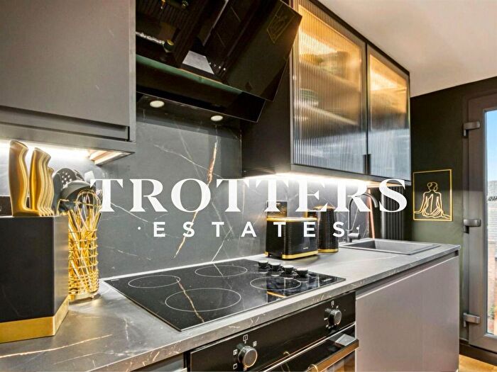 1 Bedroom Terraced House To Rent In Tollgate Road, London, E6