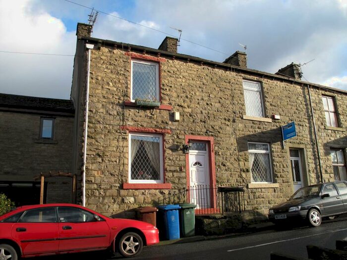 2 Bedroom Terraced House To Rent In Edgeside Lane Waterfoot Rossendale, BB4