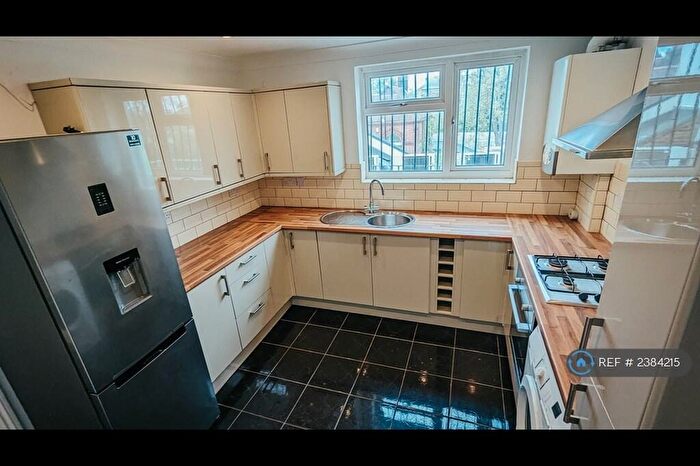 2 Bedroom Flat To Rent In Brockley Road, London, SE4