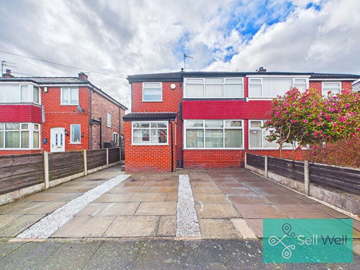 3 Bedroom Semi Detached House For Sale In Campbell Road, Swinton, Manchester, M27