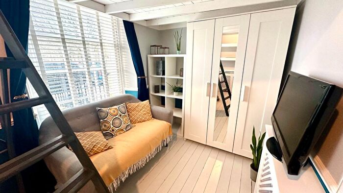 1 Bedroom Flat To Rent In Cumberland House Upper Swainswick, Bath, BA1