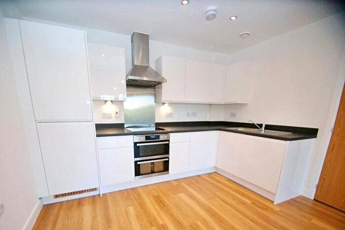 2 Bedroom Flat For Sale In Maxwell Road, Romford, RM7
