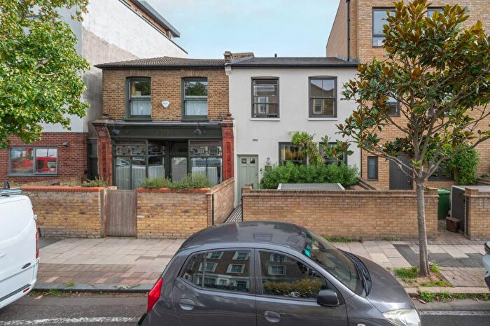 3 Bedroom Terraced House For Sale In Crystal Palace Road, East Dulwich, SE22