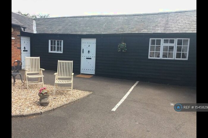 1 Bedroom Bungalow To Rent In Ackroyd Close, Milton Keynes, MK3