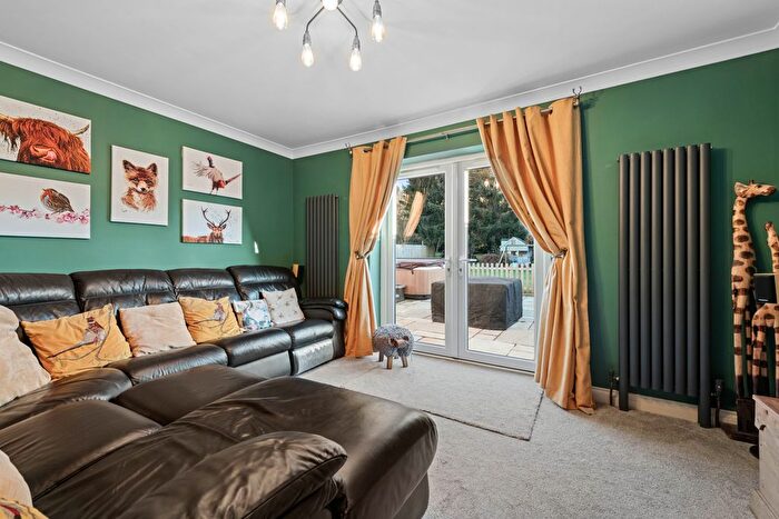 5 Bedroom Detached House For Sale In Horncastle Road, Woodhall Spa, LN10