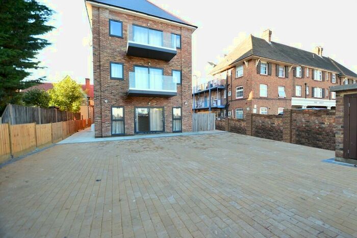 1 Bedroom Apartment To Rent In Bed Apartment, In Morden, SM4