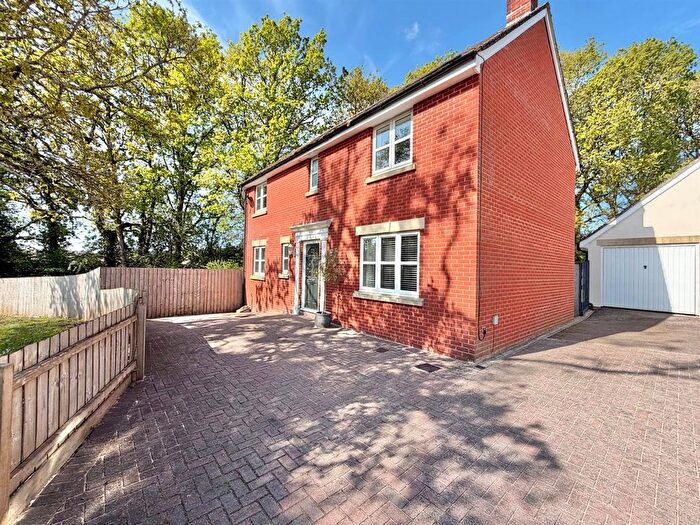 4 Bedroom Detached House For Sale In Fairby Close, Tiverton, EX16