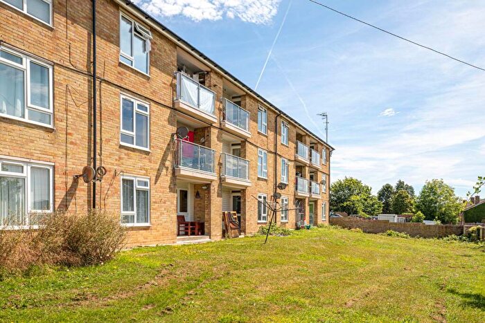 1 Bedroom Apartment For Sale In Archway Gardens, Paganhill, Stroud, GL5