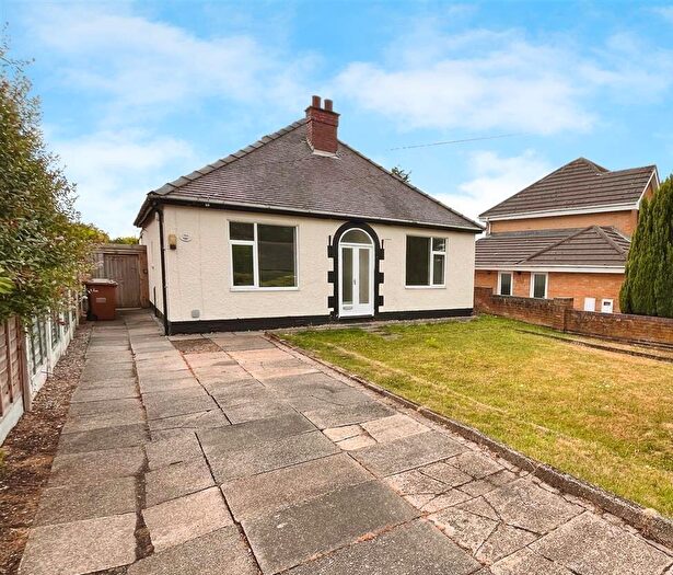 3 Bedroom Bungalow To Rent In Wood Lane, Newhall, DE11