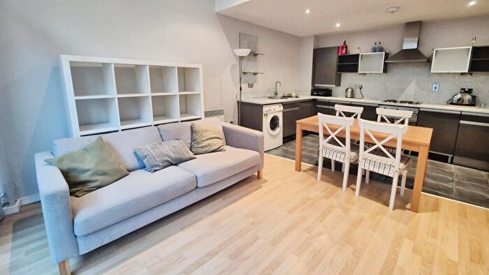 2 Bedroom Flat To Rent In The Boatmans, City Road East, Southern Gateway, Manchester, M15