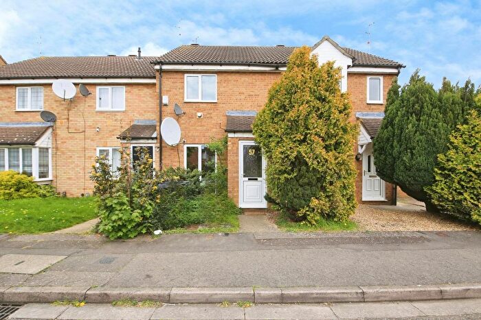 2 Bedroom Terraced House For Sale In Eaglesthorpe, Peterborough, Cambridgeshire, PE1