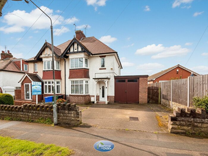 3 Bedroom Semi Detached House For Sale In Shepherds Avenue, Worksop, S81