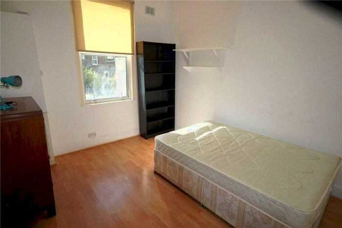 Apartment To Rent In Sussex Way, Holloway, London, N7