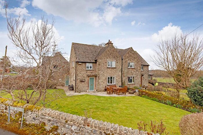3 Bedroom Semi-Detached House For Sale In Glebe Avenue, Great Longstone, DE45