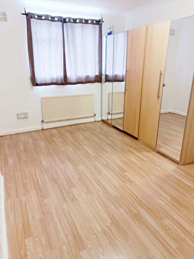 1 Bedroom Flat To Rent In Bridge Road, RM17