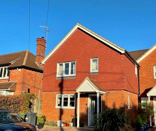 3 Bedroom Semi-Detached House To Rent In Headley Road, Liphook, Hampshire, GU30