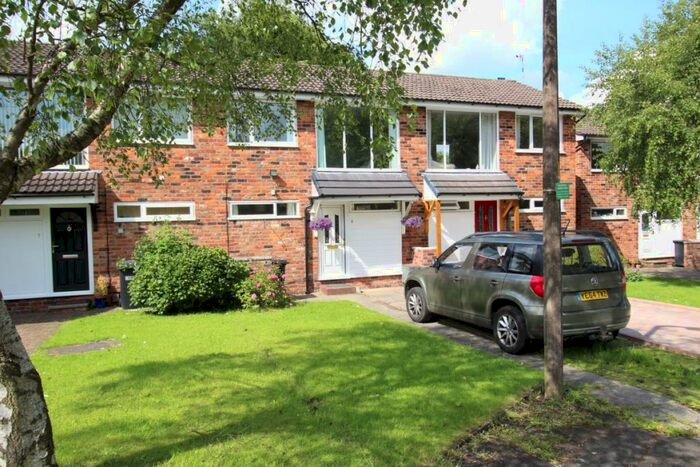 3 Bedroom Terraced House To Rent In West House Court, Macclesfield, Cheshire, SK10