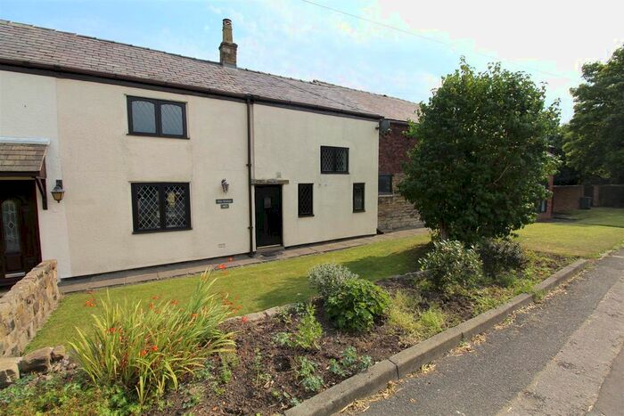 3 Bedroom Cottage To Rent In Manchester Road, Blackrod, Bolton, BL6