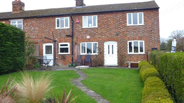 2 Bedroom Cottage To Rent In Bishopstone, Aylesbury, HP17