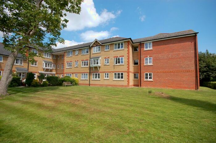 1 Bedroom Property To Rent In High Street, Rickmansworth, WD3