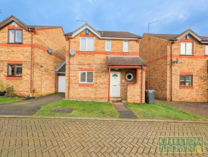 3 Bedroom Link Detached House To Rent In The Fairoaks, Northampton, NN3