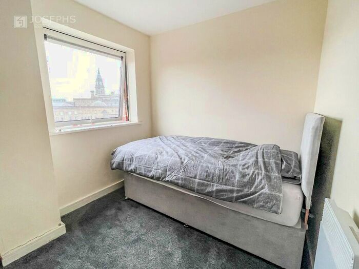 1 Bedroom Apartment To Rent In Marsden Road, Bolton, Greater Manchester, BL1