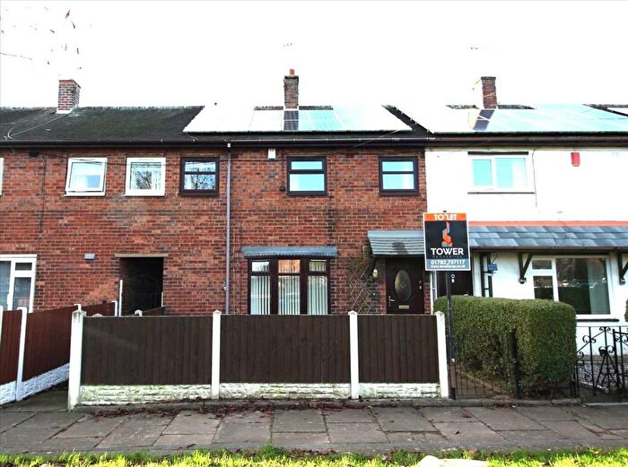 3 Bedroom Semi-Detached House To Rent In Pembridge Road, Blurton, Stoke-On-Trent, ST3