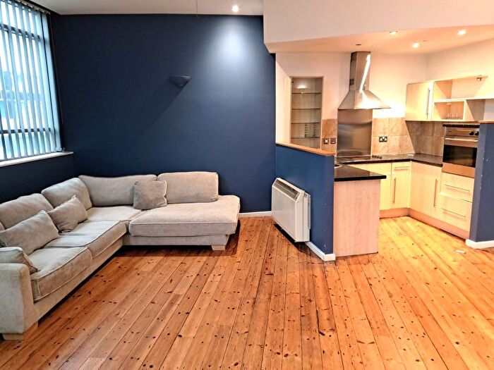 2 Bedroom Flat To Rent In Byron Street, Leeds, LS2