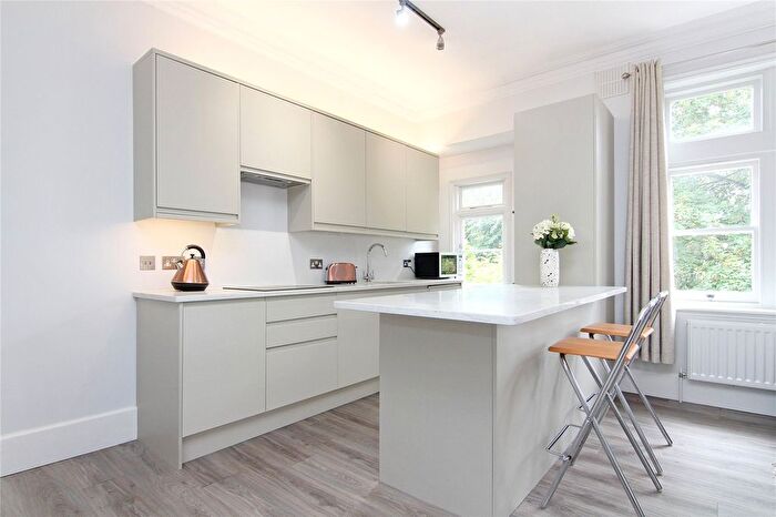 1 Bedroom Flat For Sale In Briar Walk, Putney, London, SW15