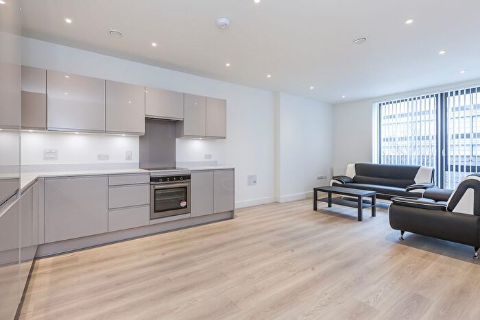 2 Bedroom Flat To Rent In Valencia Close, E14