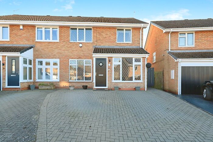 3 Bedroom Semi-Detached House For Sale In Moore Close, Perton, Wolverhampton, Staffordshire, WV6