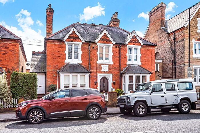 2 Bedroom Flat For Sale In Frances Road, Windsor, SL4
