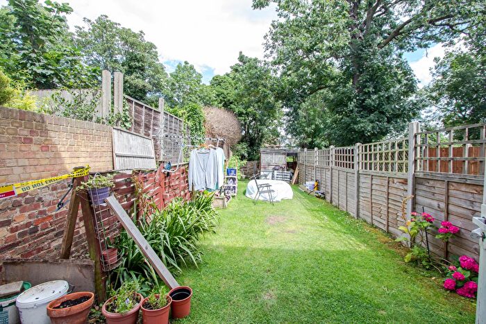 1 Bedroom Flat To Rent In Second Avenue, London, NW4