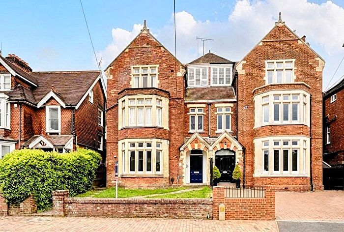 6 Bedroom Semi-detached House For Sale In Warwick Park, Tunbridge Wells, TN2