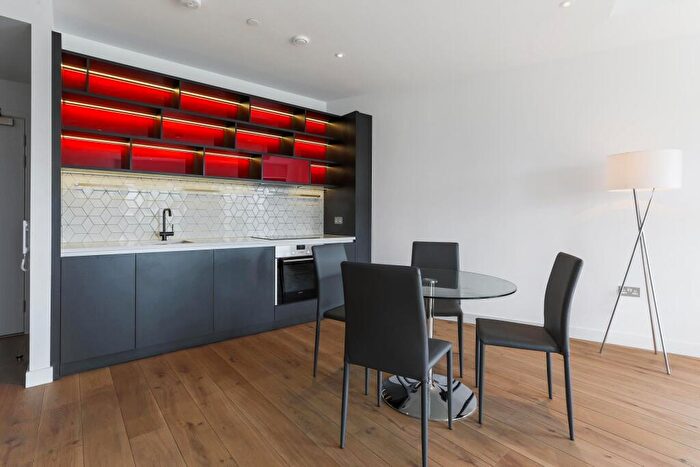 1 Bedroom Apartment To Rent In Amelia House, London City Island, London, E14