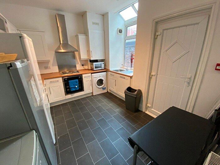 1 Bedroom Terraced House To Rent In Pembroke Street, Salford, Greater Manchester, M6
