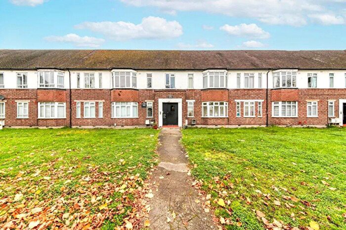 3 Bedroom Apartment To Rent In Selhurst New Road, London, SE25