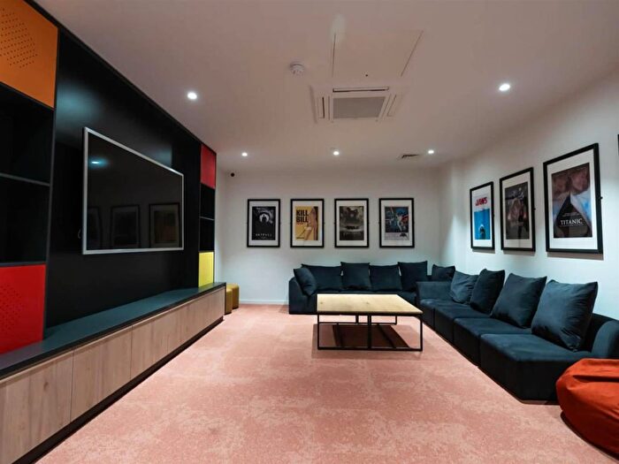 1 Bedroom Flat To Rent In Rockingham Street, Sheffield, S1