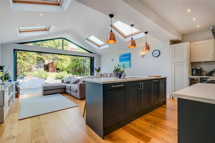 4 Bedroom Terraced House To Rent In Tilehurst Road, London, SW18