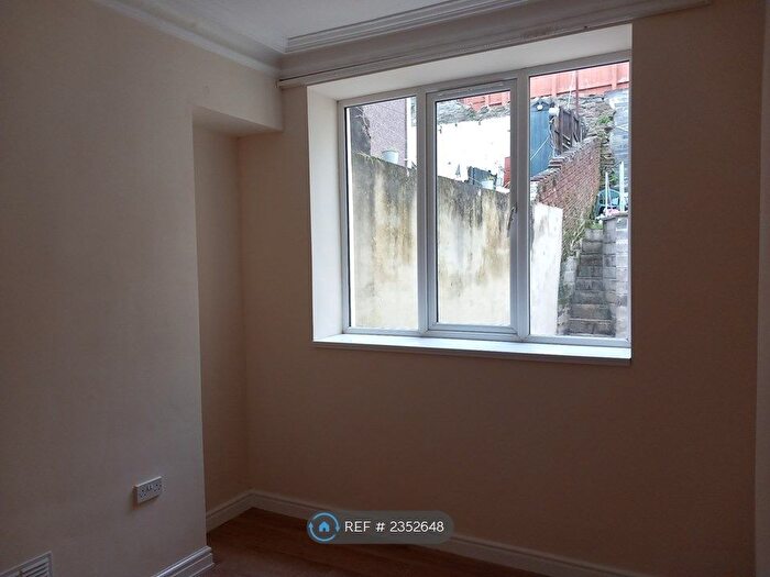 1 Bedroom Flat To Rent In Mount Pleasant, Swansea, SA1