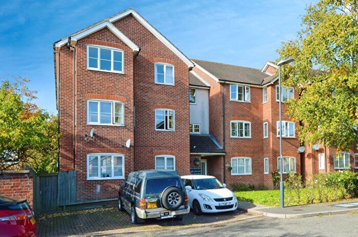 2 Bedroom Flat For Sale In Lime Close, Harrow, HA3