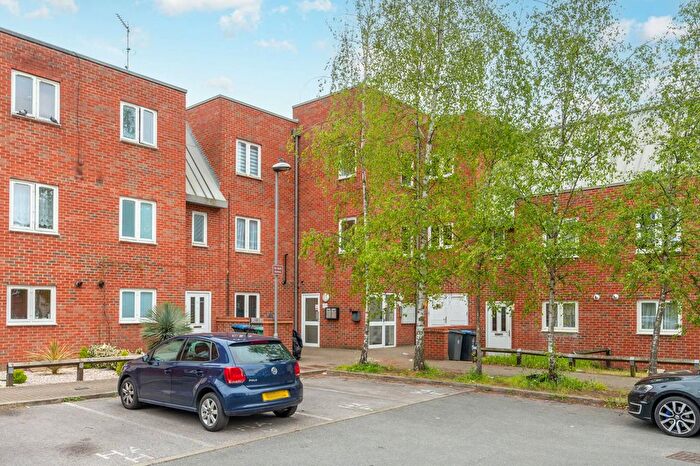 2 Bedroom Flat For Sale In King George Crescent, Wembley, HA0